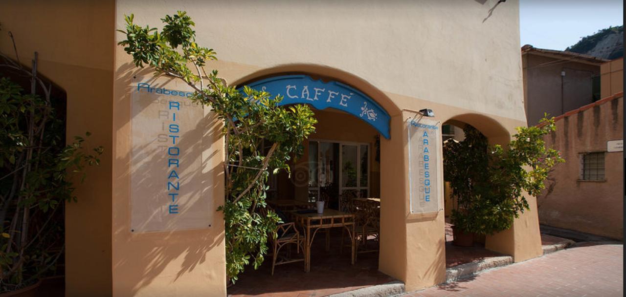 Hotel Arabesque Varigotti Exterior photo