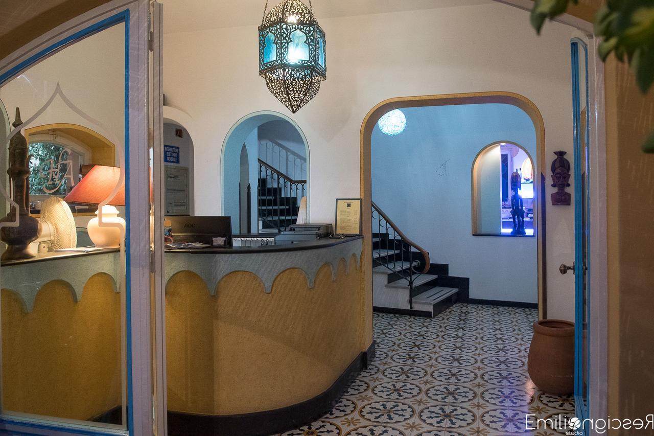 Hotel Arabesque Varigotti Exterior photo