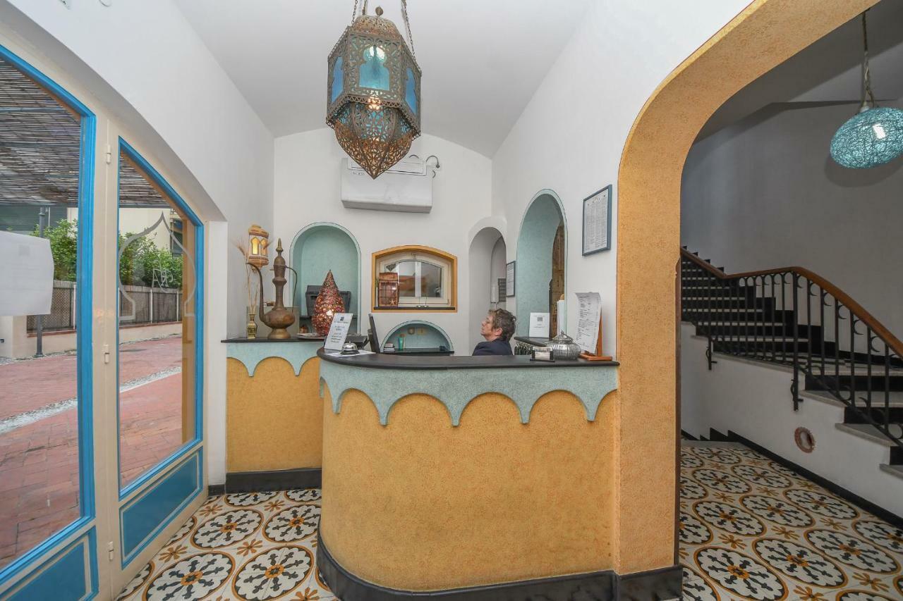 Hotel Arabesque Varigotti Exterior photo