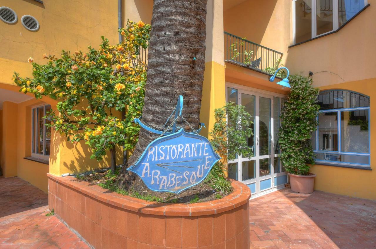 Hotel Arabesque Varigotti Exterior photo