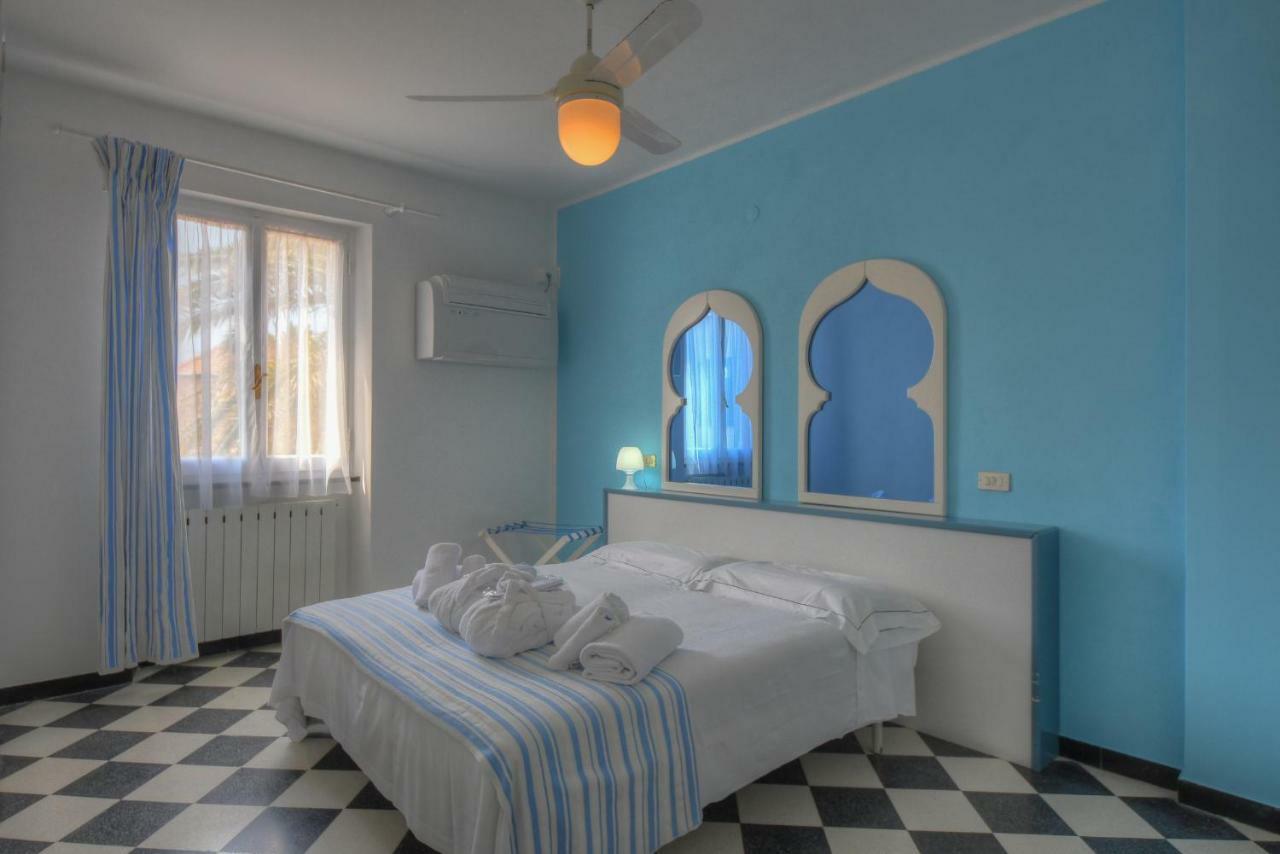 Hotel Arabesque Varigotti Exterior photo
