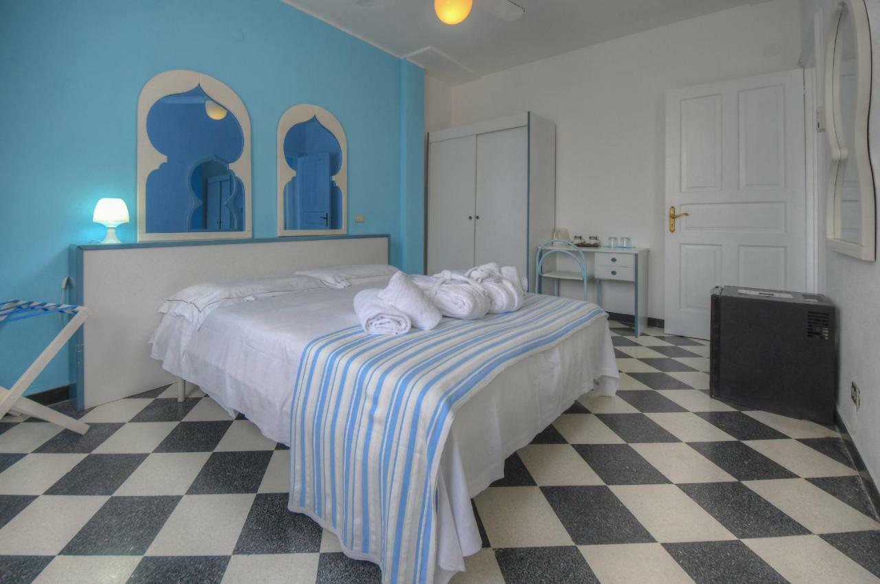 Hotel Arabesque Varigotti Exterior photo